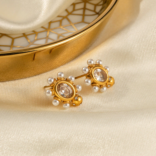 Elegant Golden Earrings & Natural Pearls